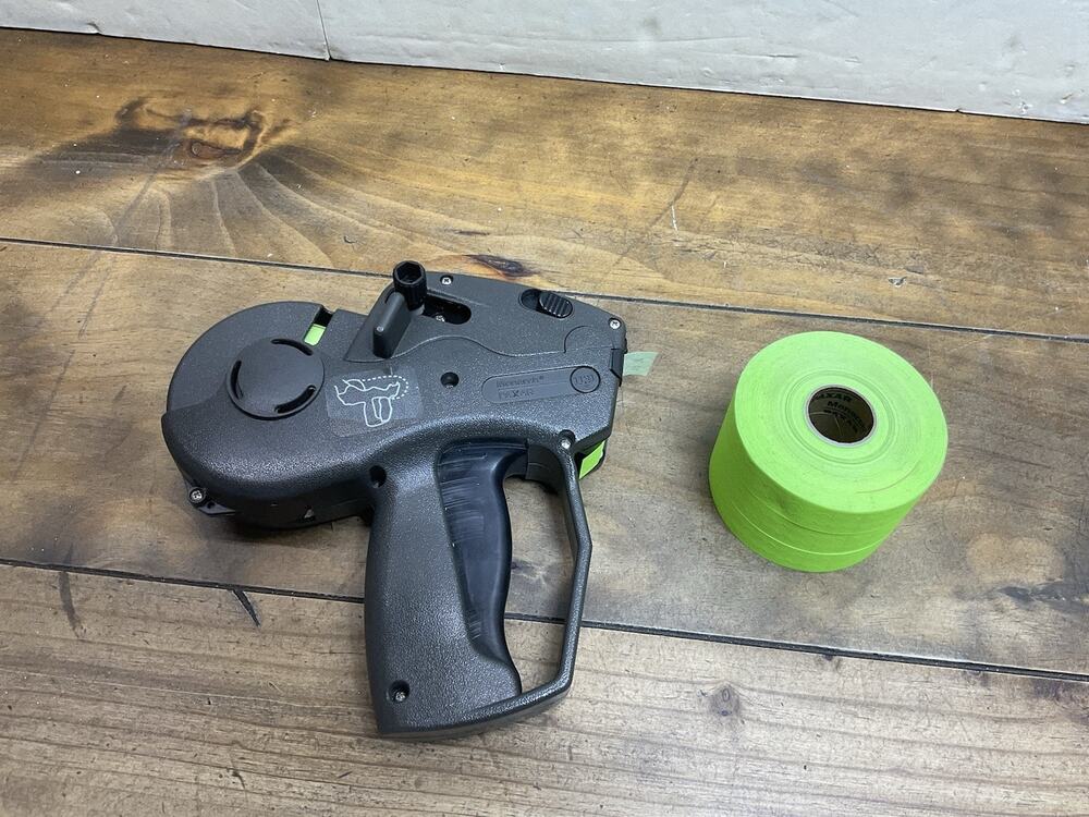 Monarch Paxar 1131 One Line Price Tag Label Gun with Labels